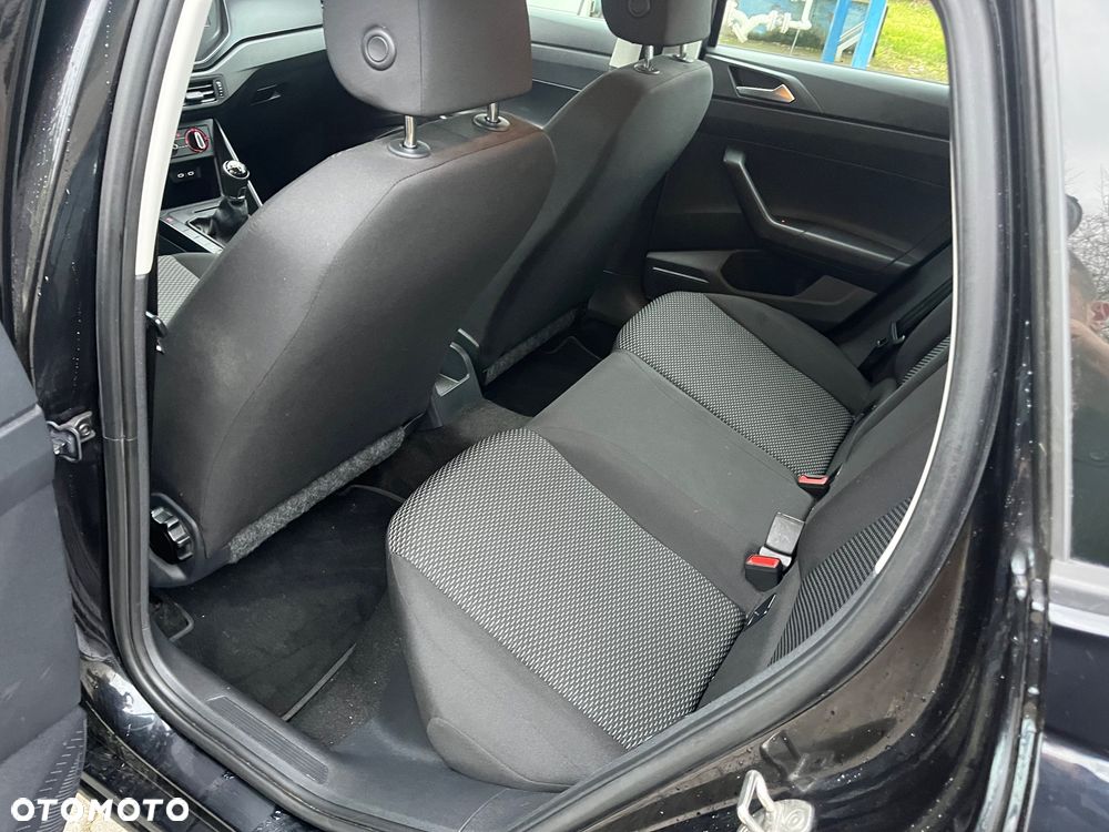 Volkswagen Polo 1.0 - 10