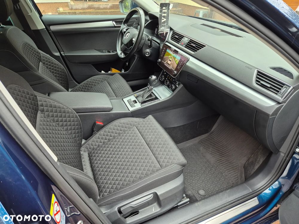 Skoda Superb 2.0 TDI SCR Ambition DSG - 21