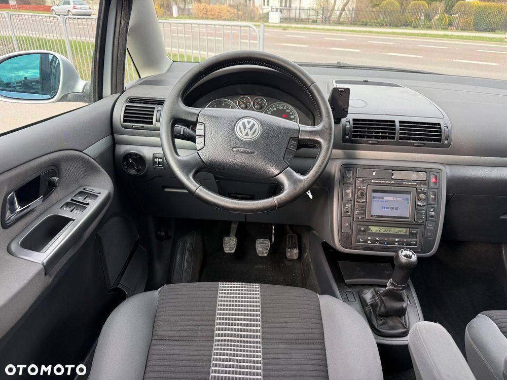 Volkswagen Sharan 1.8 5V Turbo Sportline - 20