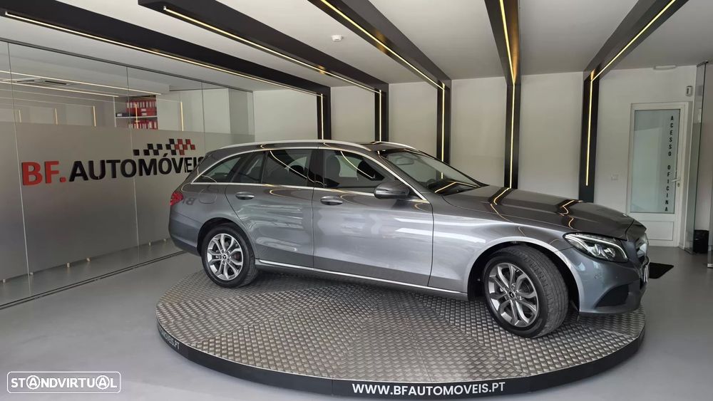 Mercedes-Benz C 180 BlueTEC Avantgarde Aut. — fotografia 9