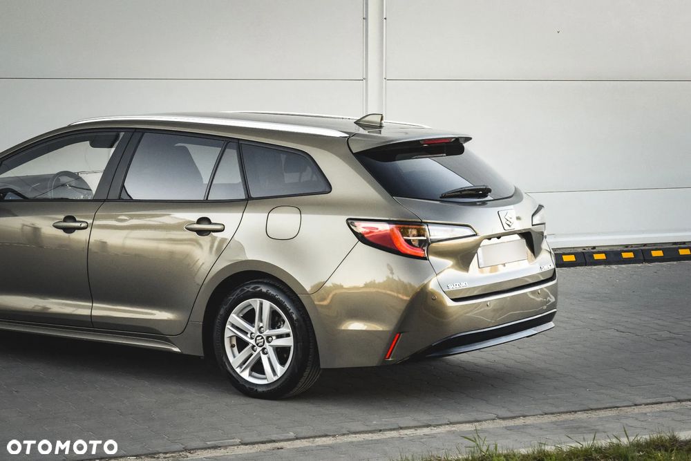 Suzuki Swace 1.8 Hybrid Premium Plus CVT - 13