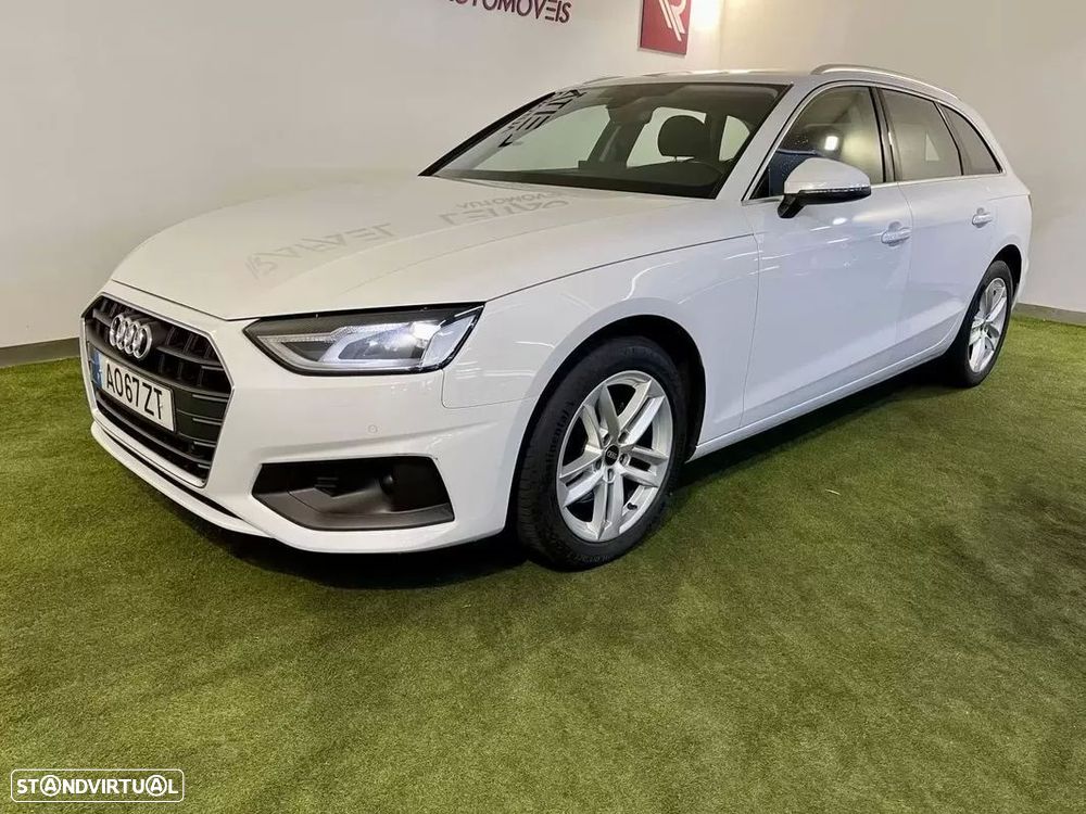 Audi A4 Avant 30 TDI S tronic — fotografia 3