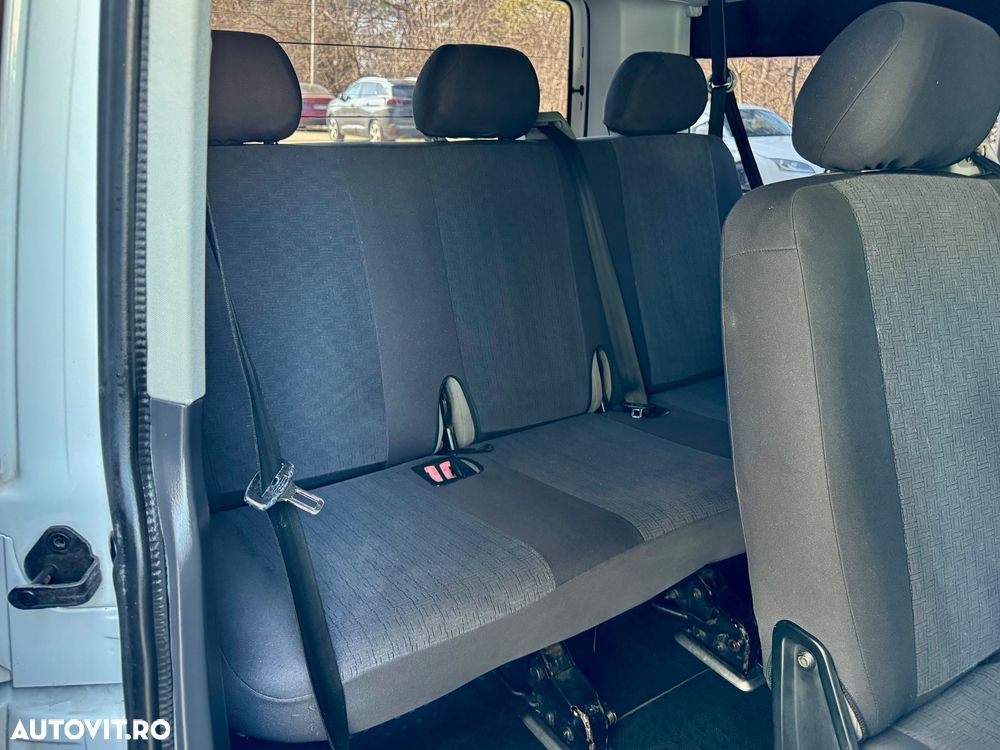 Volkswagen Caravelle KR Highline DSG - 16