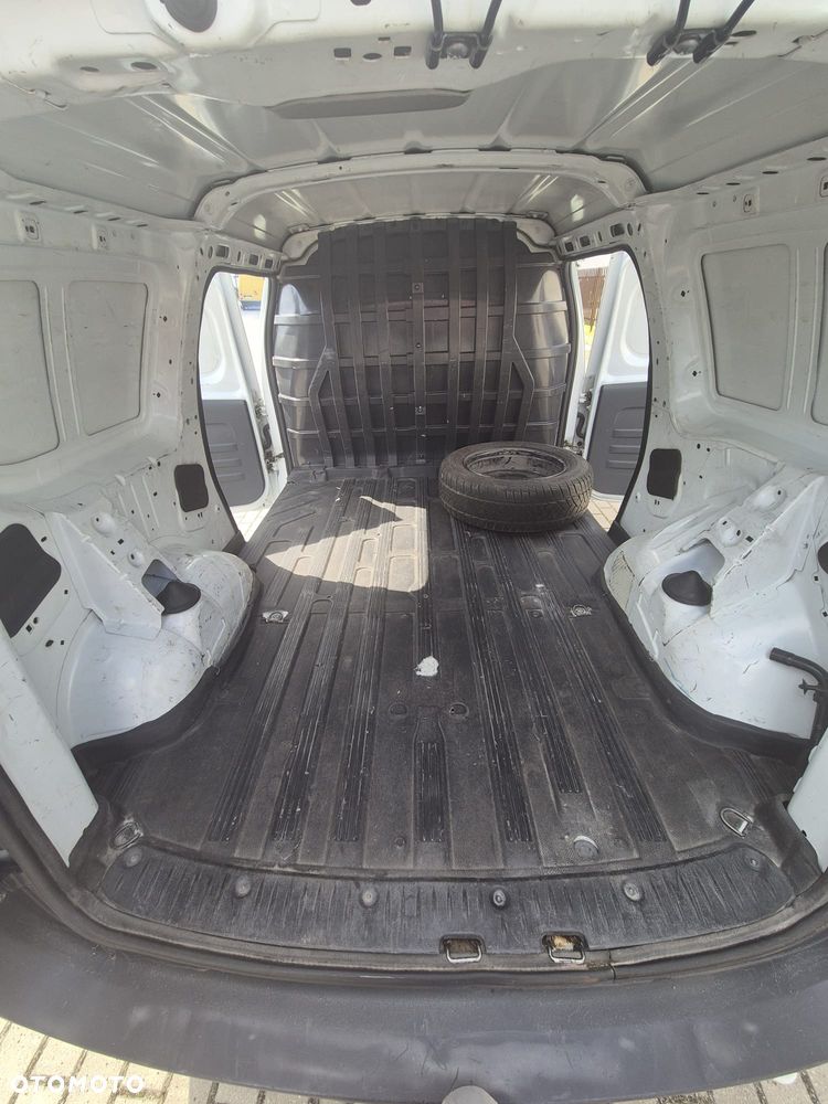 Dacia Logan Van - 12