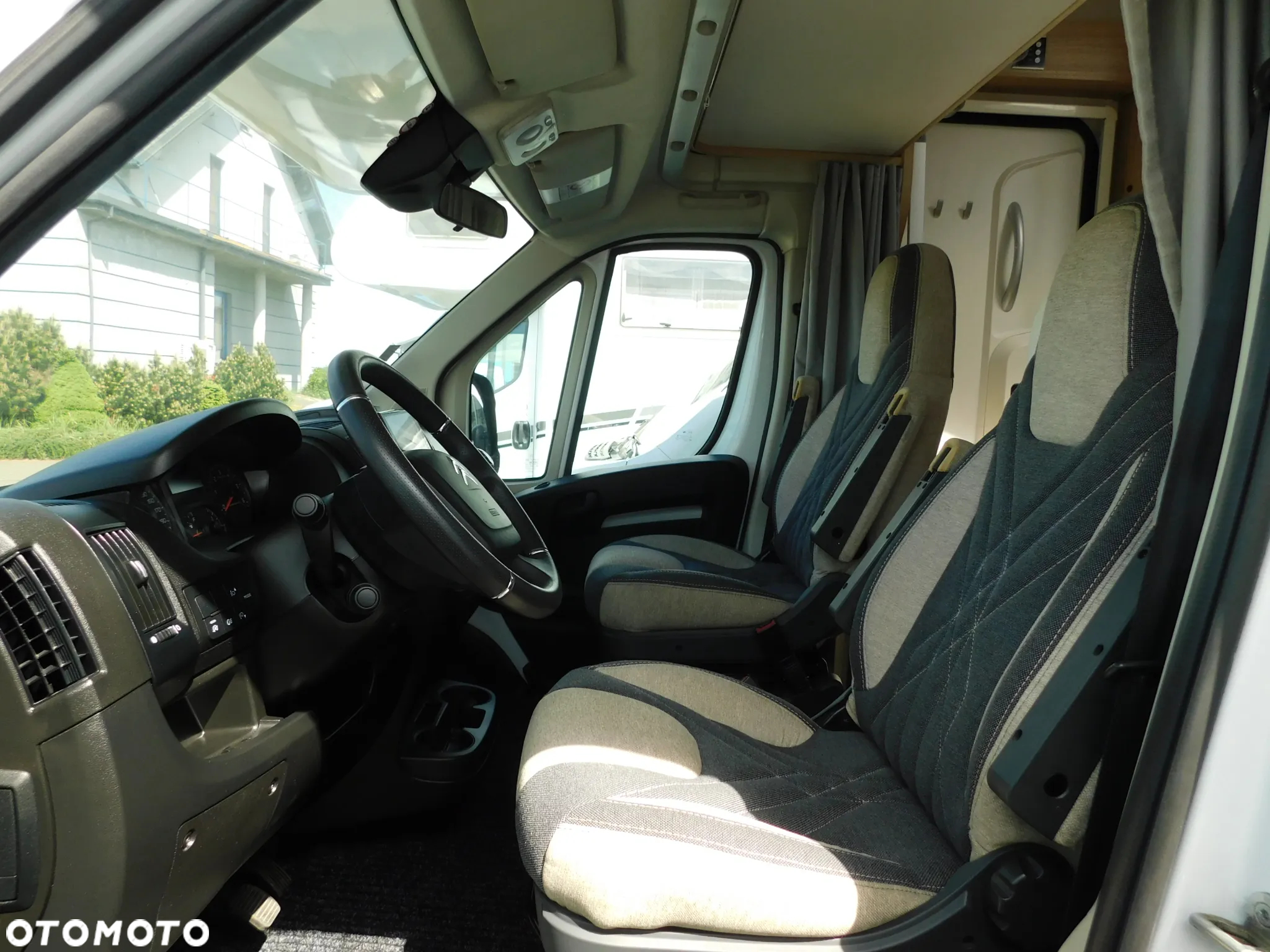Sunlight A70 Prywatny właściciel 6 osobowy Klima postojowa , Solary 4 x ISOFIX - 13