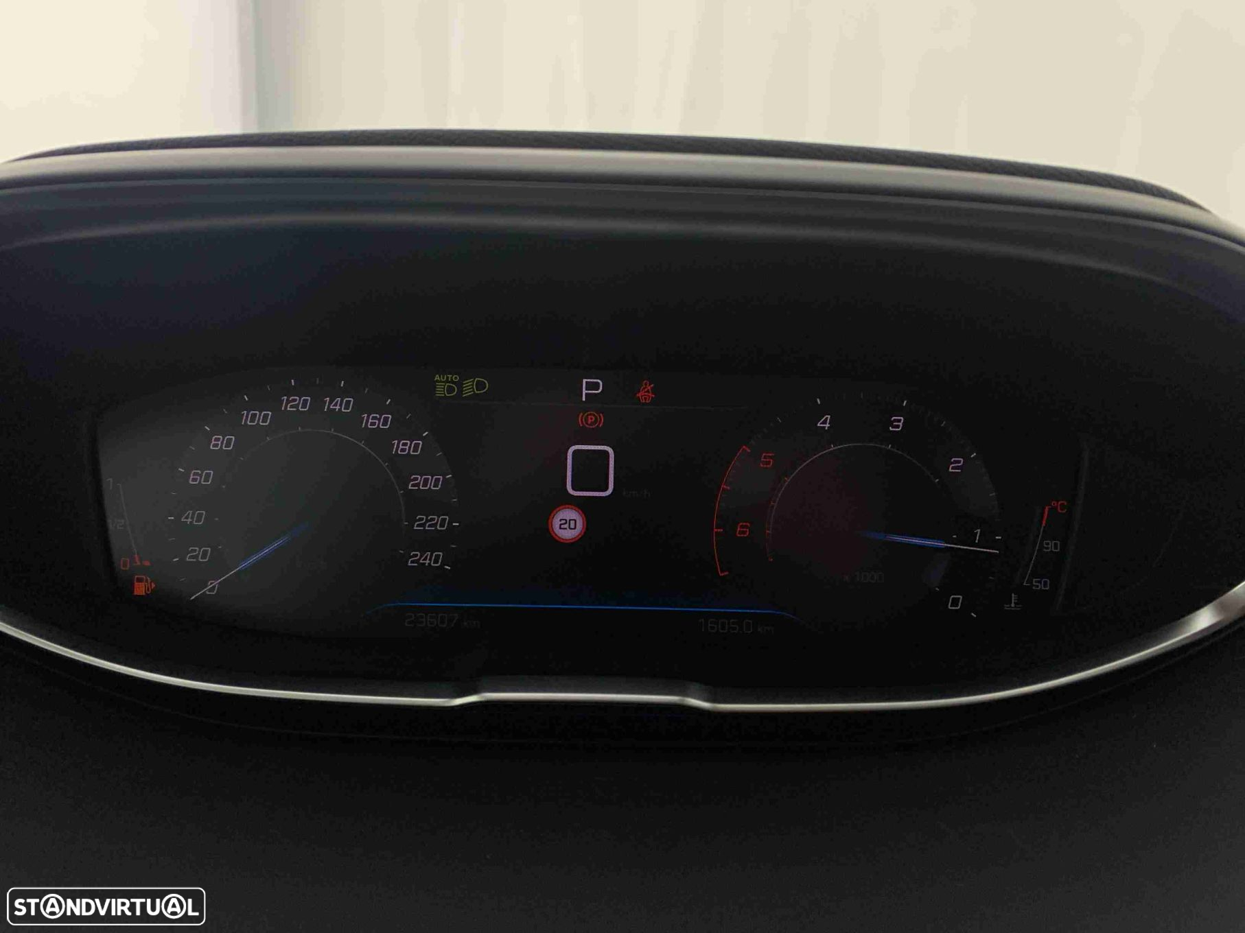 Peugeot 3008 1.5 BlueHDi Allure Pack EAT8 - 8