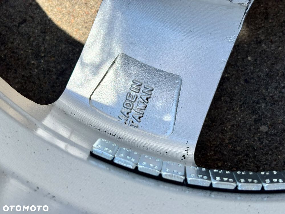 VW CRAFTER II KOMPLET KÓŁ HANKOOK 235/65/16C ZIMA VANTRA LT WINTER I*CEPT LV FELGI ALU - 21
