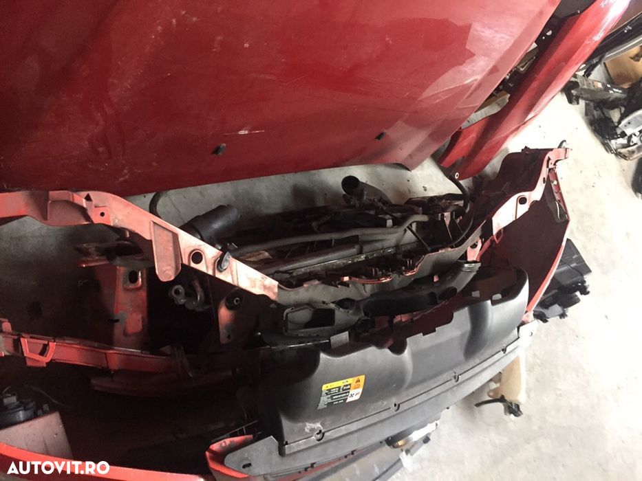 Fata completa Ford Focus 2010 - 3