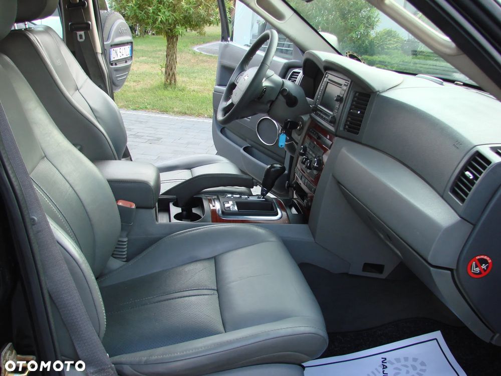 Jeep Grand Cherokee - 18