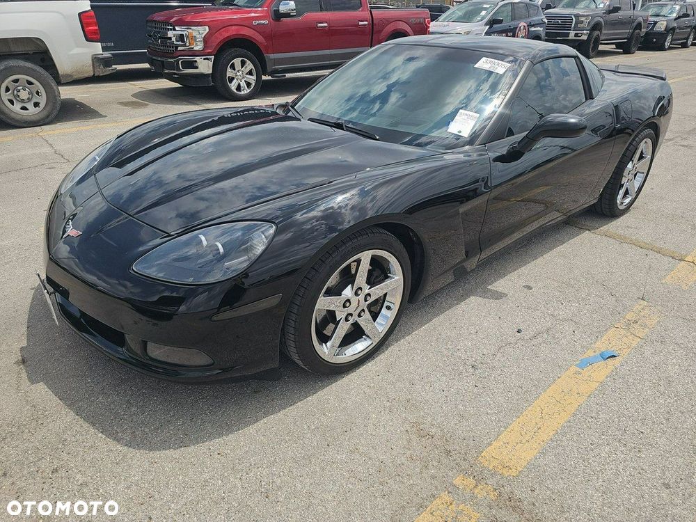 Chevrolet Corvette - 2