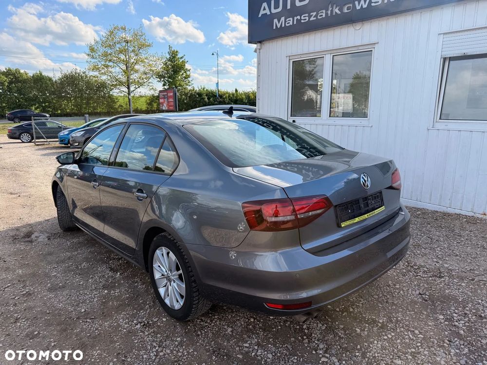 Volkswagen Jetta 2.0 TDI DPF BMT Comfortline - 6