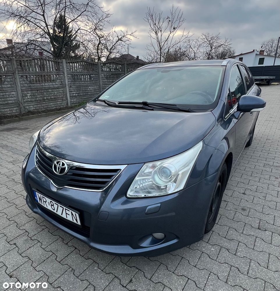 Toyota Avensis 2.0 D-4D 2010 - 1