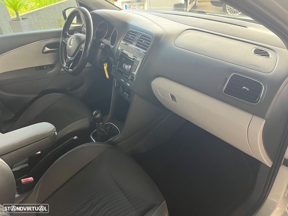 VW Polo 1.4 TDi (Blue Motion ) Highline - 13