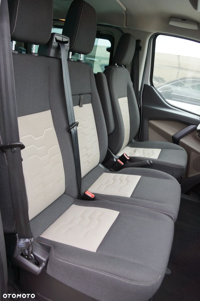 Ford Tourneo Custom 2.0 EcoBlue L2 Trend - 27