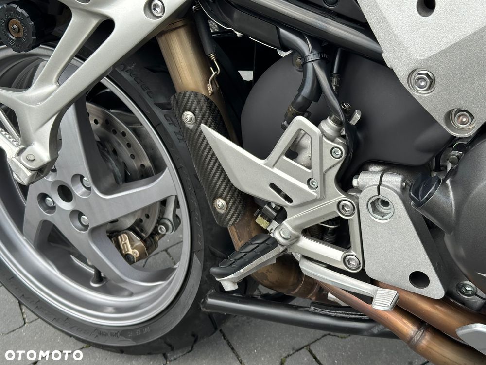 Honda VFR - 17