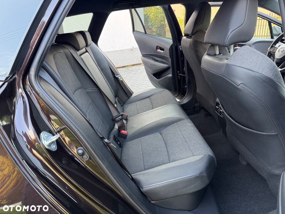 Toyota Corolla 1.8 Hybrid Style - 28