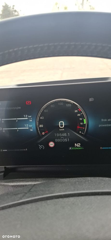 Mercedes-Benz ACTROS - 11