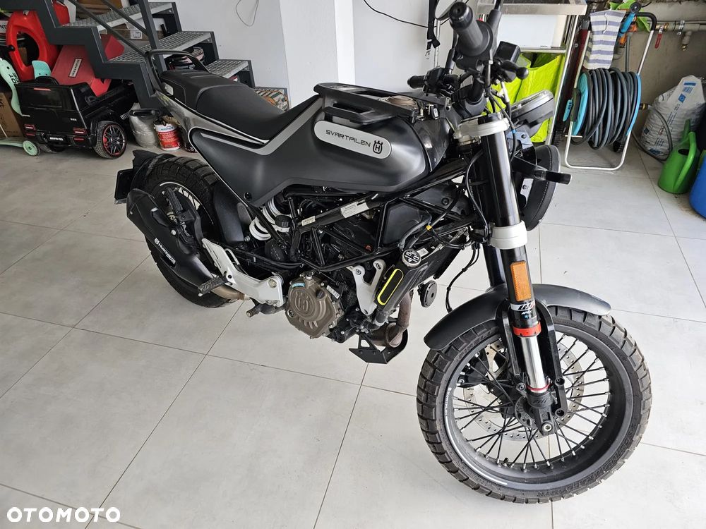 Husqvarna Svartpilen - 4