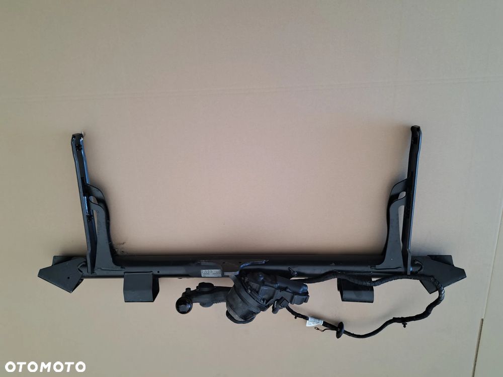 hak holowniczy Elektryczny SKODA 5LQ Enyaq 5LG803881D - 5