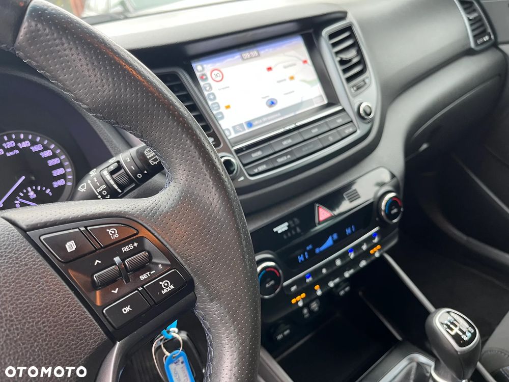 Hyundai Tucson blue 1.6 GDi 2WD Passion - 12