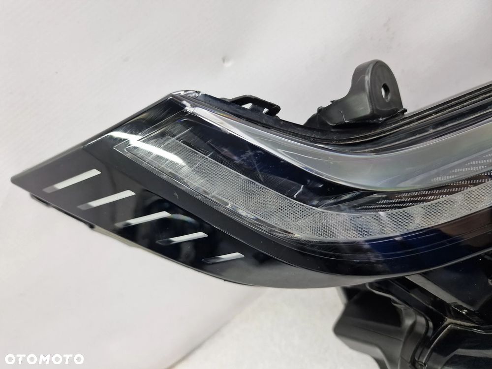 RENAULT MEGANE IV 4 E-TECH E TECH 21- PRAWY HALOGEN / LED / DRL , NR 266009007R / 266009083R , NR AUKCJI LA421 - 3