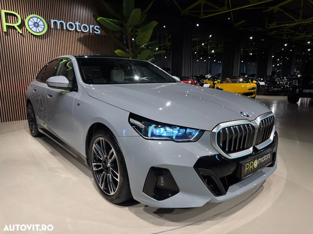 BMW Seria 5 520d xDrive Aut. - 33