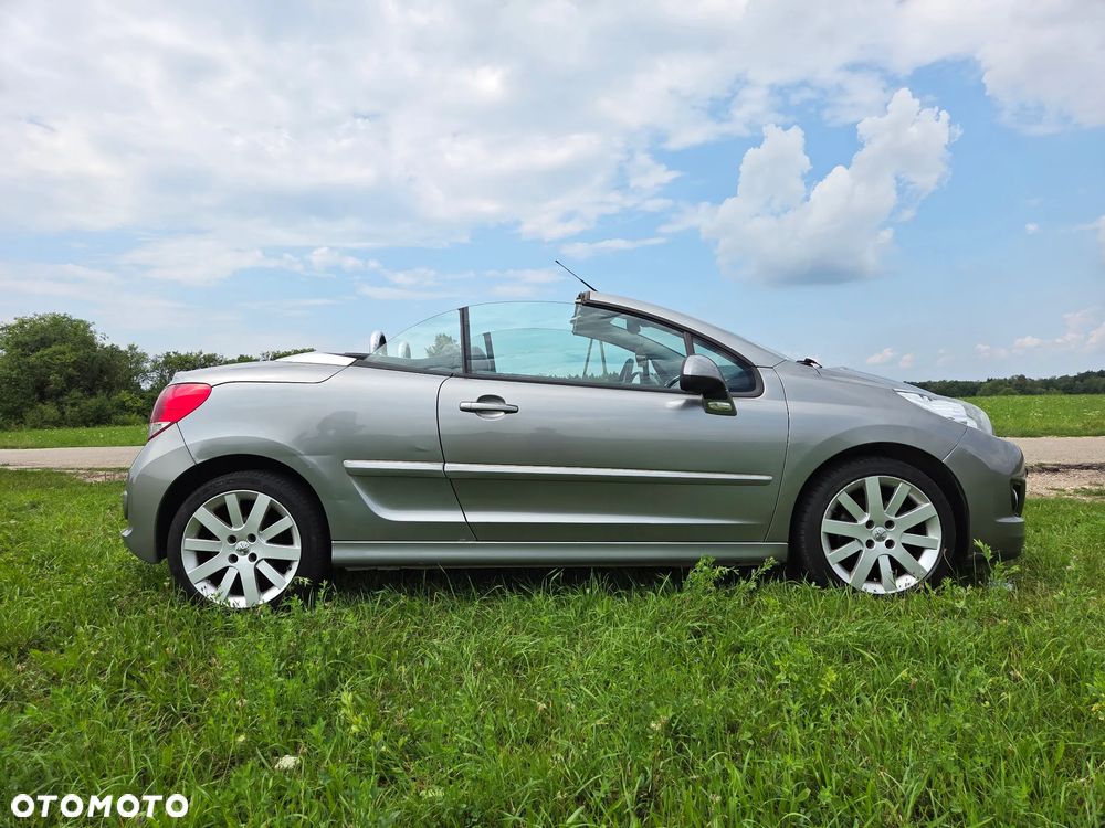 Peugeot 207 CC - 8