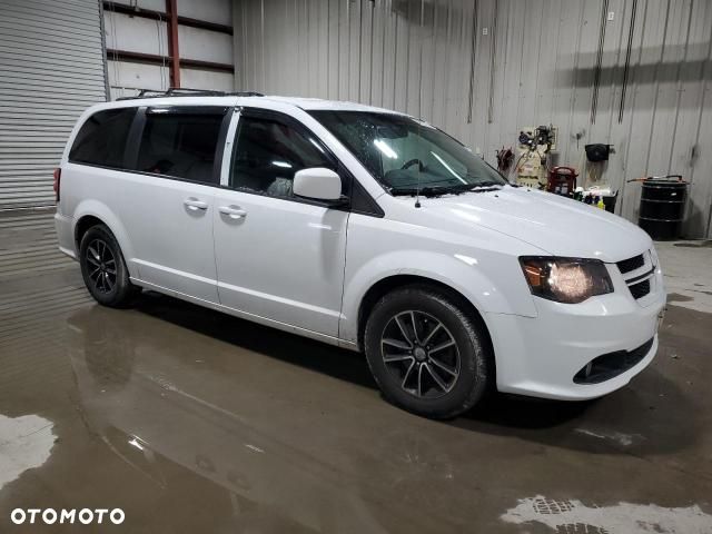 Dodge Grand Caravan 3.6 R/T - 25