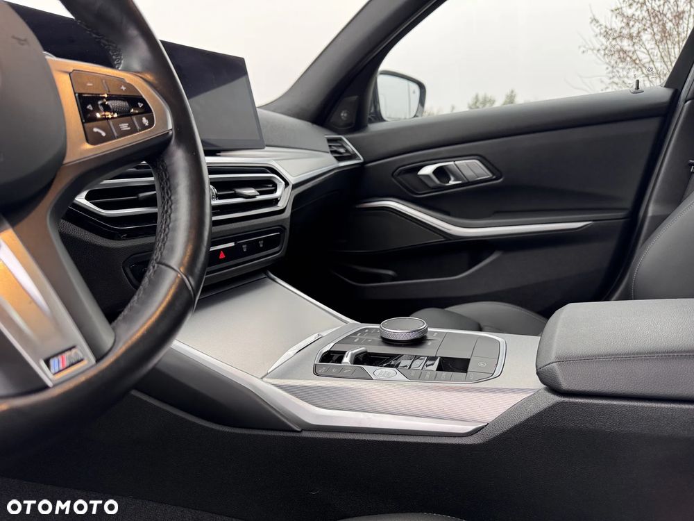BMW Seria 3 320d xDrive mHEV M Sport - 13