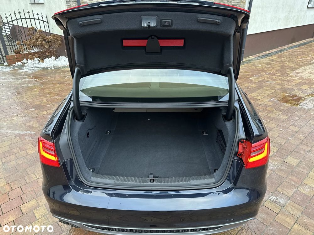 Audi A6 Avant 2.0 TDI DPF multitronic - 13