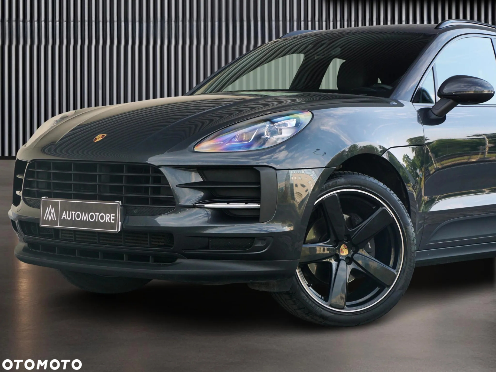 Porsche Macan Standard - 2