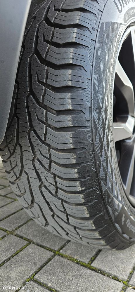 Land Rover Discovery Sport TD4 HSE Luxury - 26