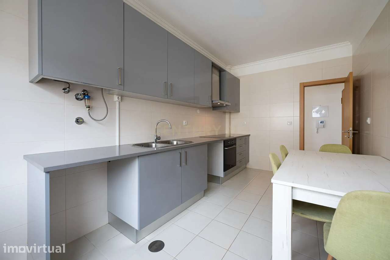 Apartamento T2 em Almeirim, Santarém - Oportunidade Única - Grande imagem: 3/33