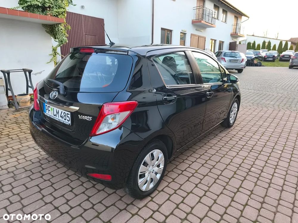 Toyota Yaris 1.33 VVT-i Executive - 8