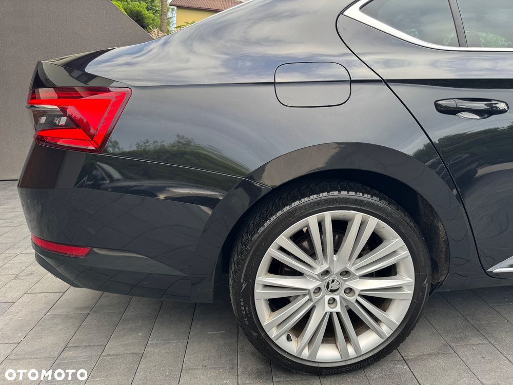 Skoda Superb 2.0 TSI 4x4 L&K DSG - 36