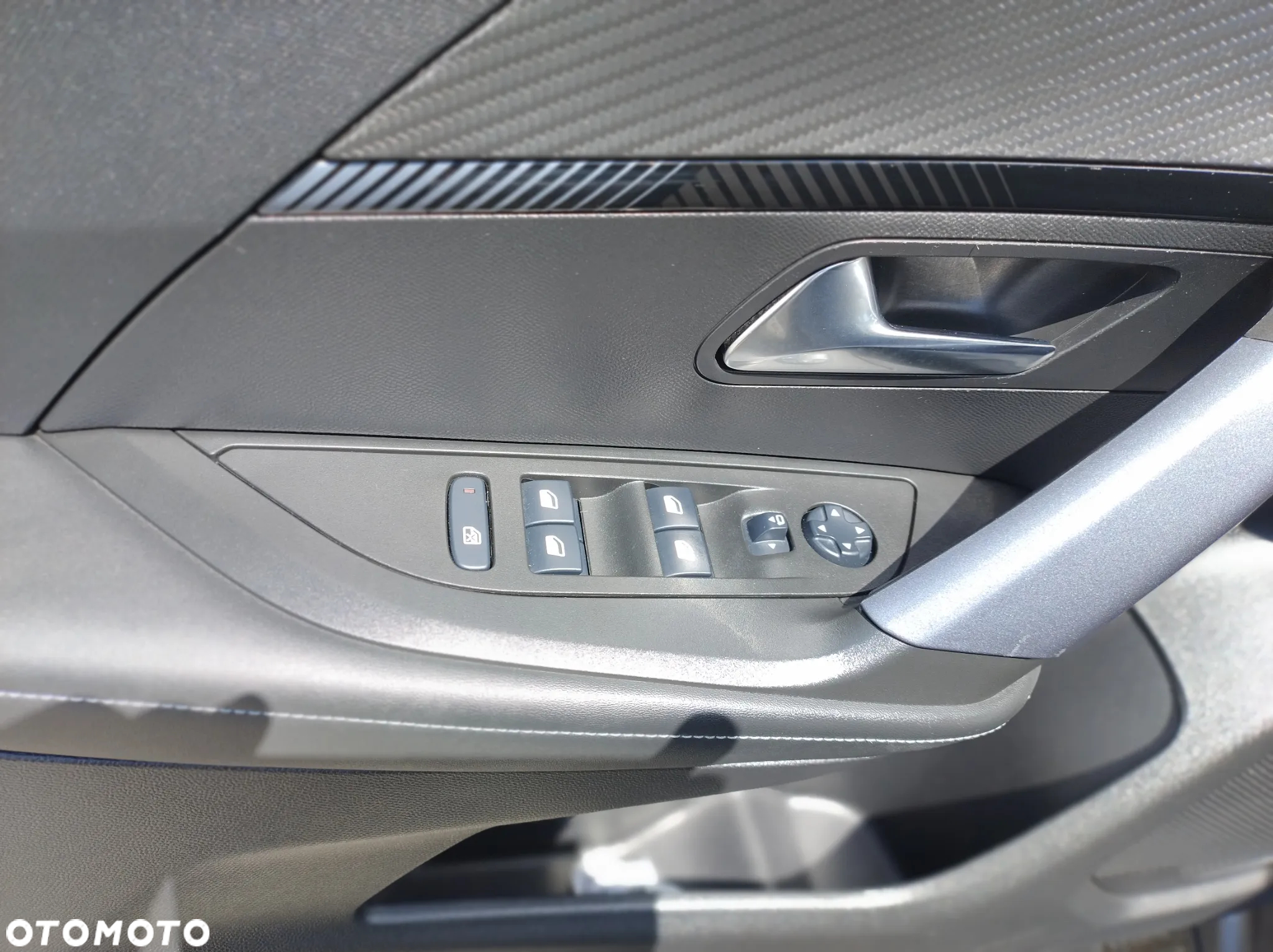 Peugeot 2008 PureTech 130 Allure Pack - 20