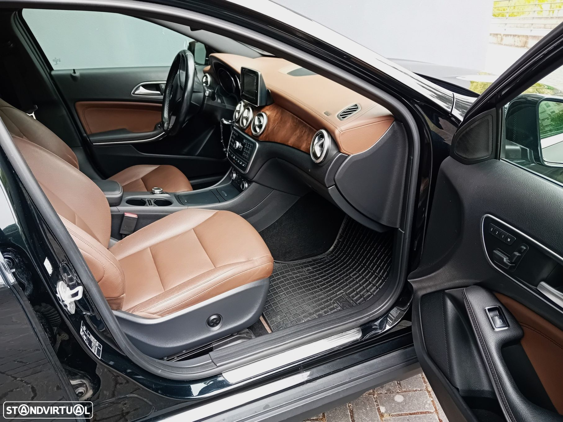 Mercedes-Benz GLA 220 CDi Style 4-Matic - 10