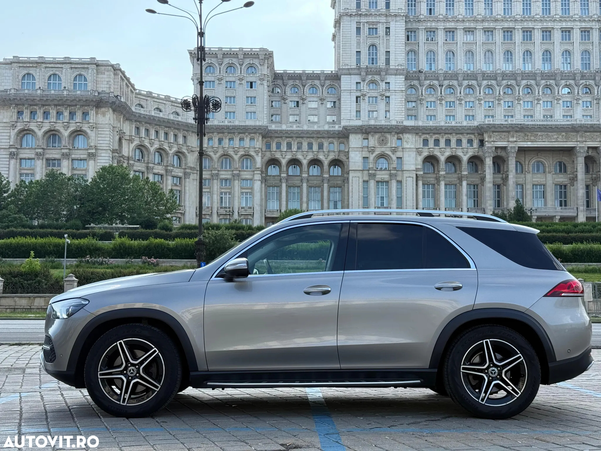 Mercedes-Benz GLE 350 d 4MATIC - 3