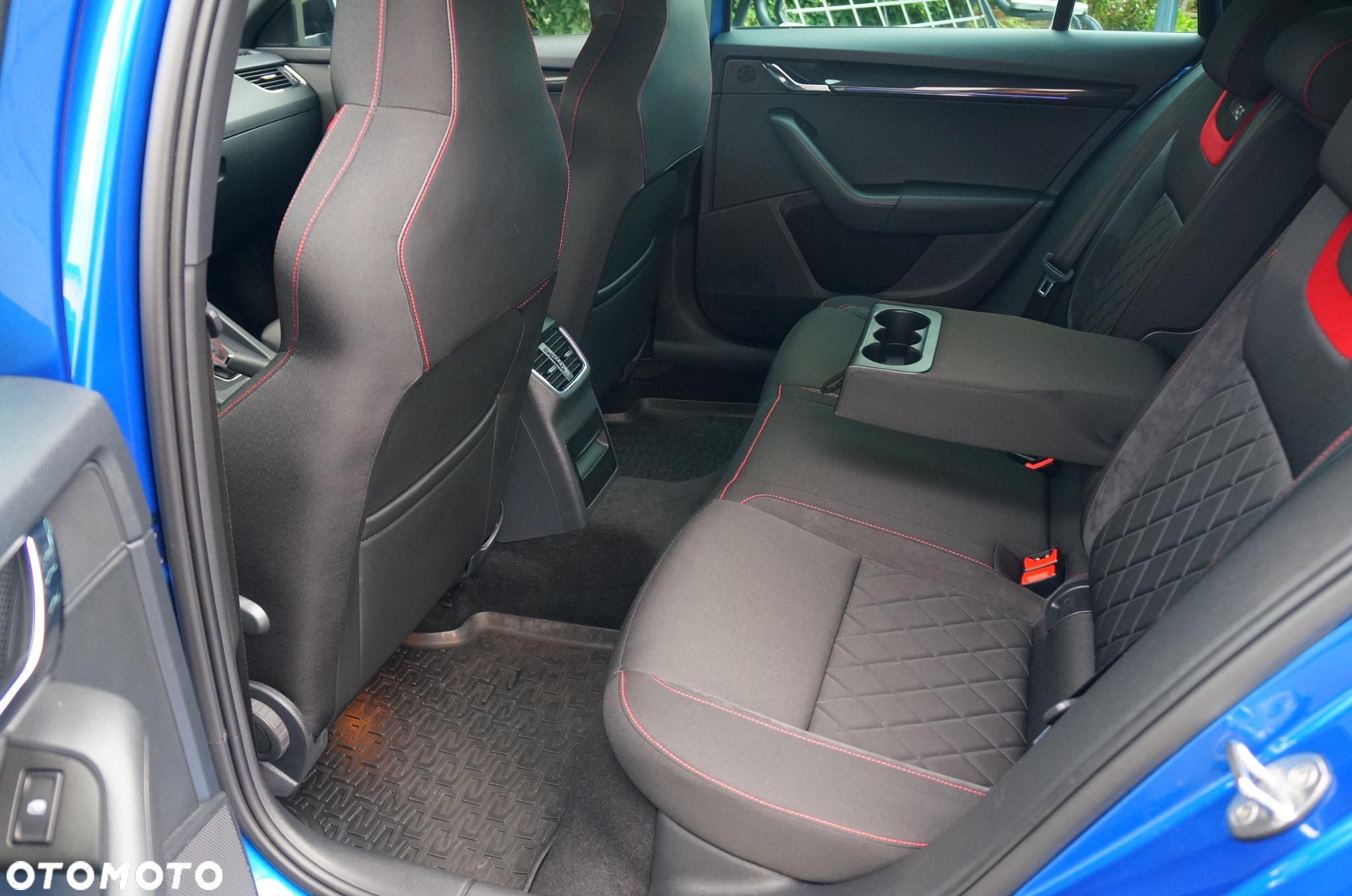 Skoda Octavia Combi 2.0 TDI DSG RS - 35