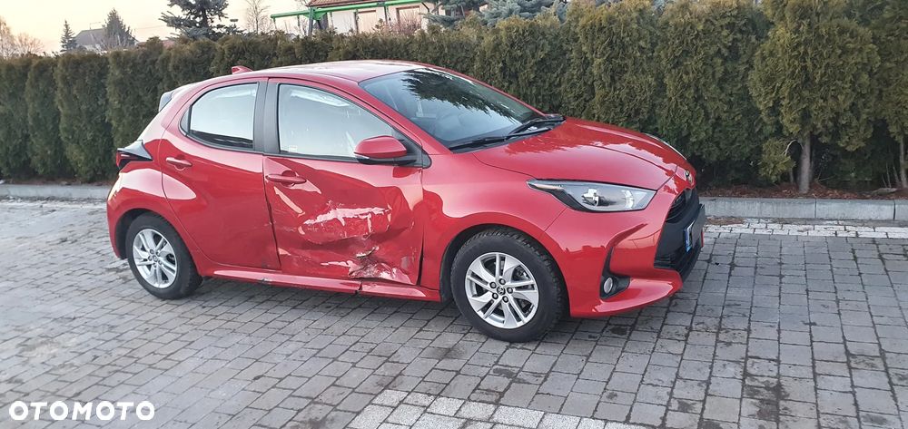 Toyota Yaris - 4