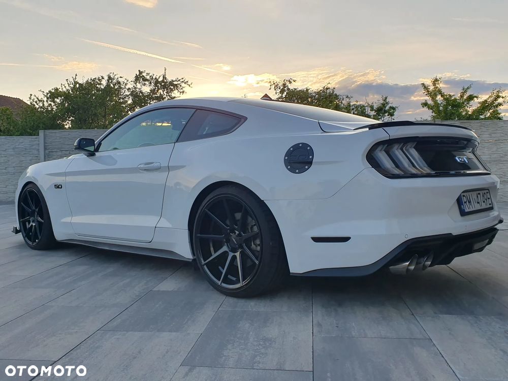 Ford Mustang - 12