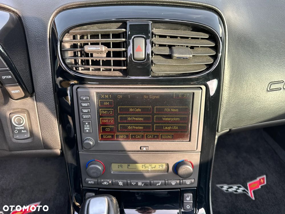 Chevrolet Corvette - 19