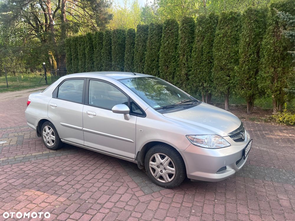 Honda City 1.4 Comfort - 1