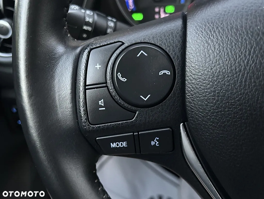Toyota Auris - 21