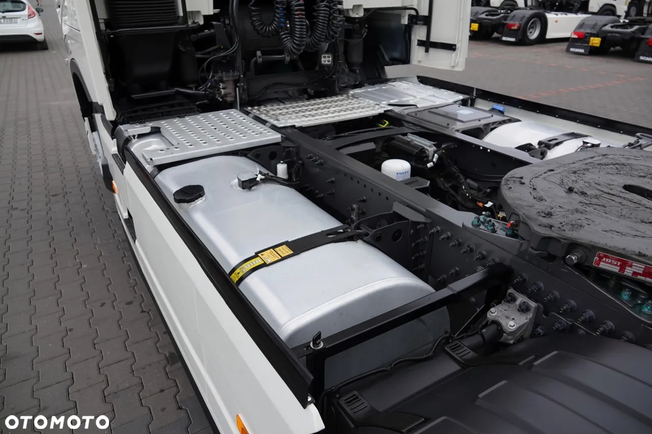 Volvo FH 500 / XXL / 2024 / KLIMA POSTOJOWA  / SKÓRY / I-SHIFT / PO KONTRAKCIE SERWISOWYM  / SPROWADZONY - 13