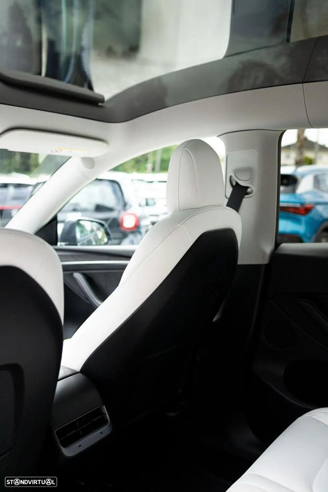 Tesla Model Y Long Range Tração Integral - 12