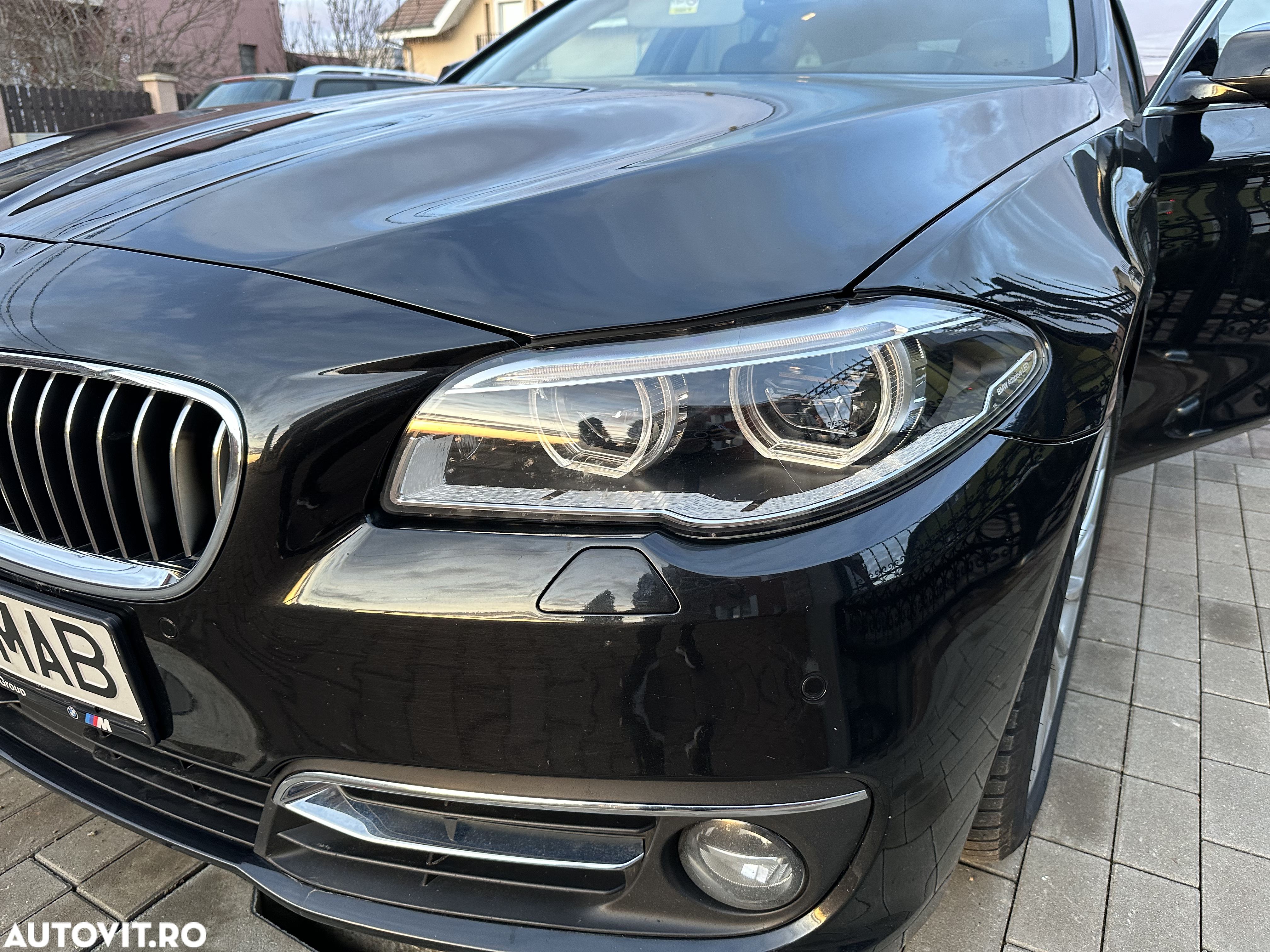 BMW Seria 5 520d Touring Aut. Luxury Line - 3