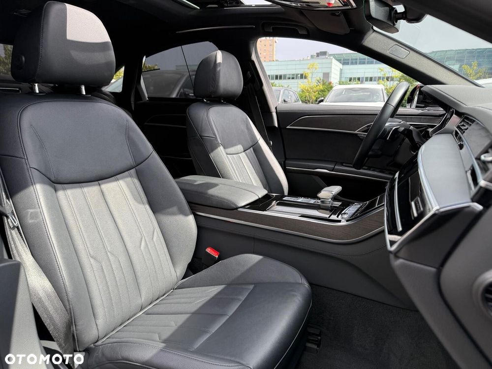 Audi A8 - 26