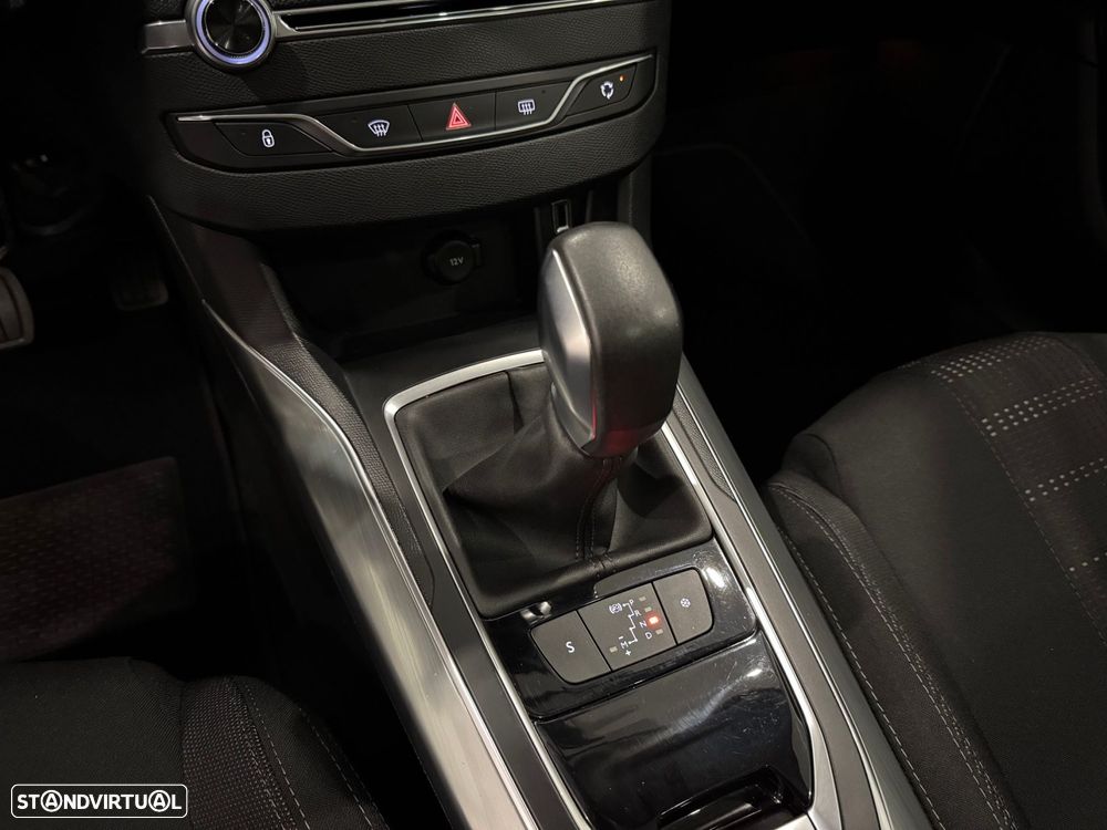 Peugeot 308 1.6 BlueHDi Allure J17 EAT6 - 41