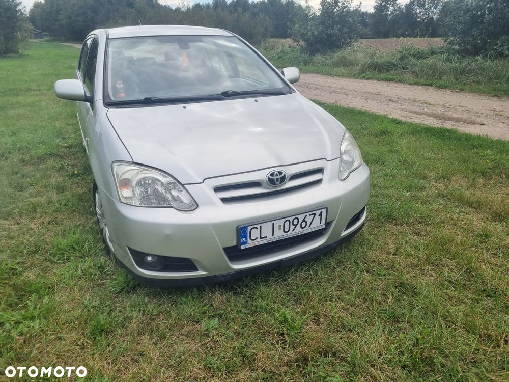 Toyota Corolla 2.0 D-4D Base - 2